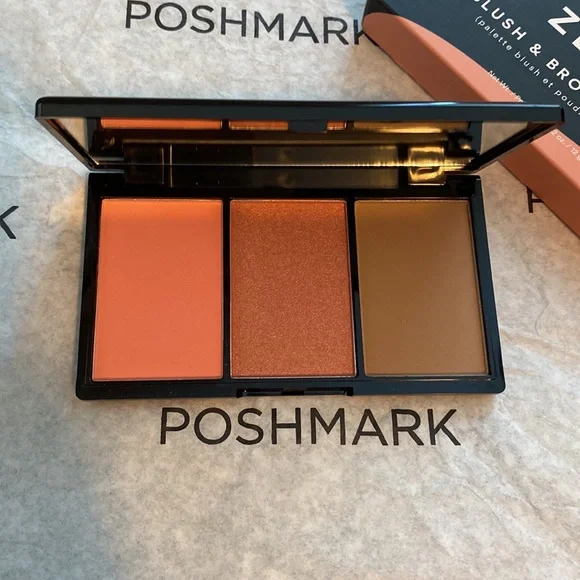 Blush & Bronzer Trio - Picture 2 of 2